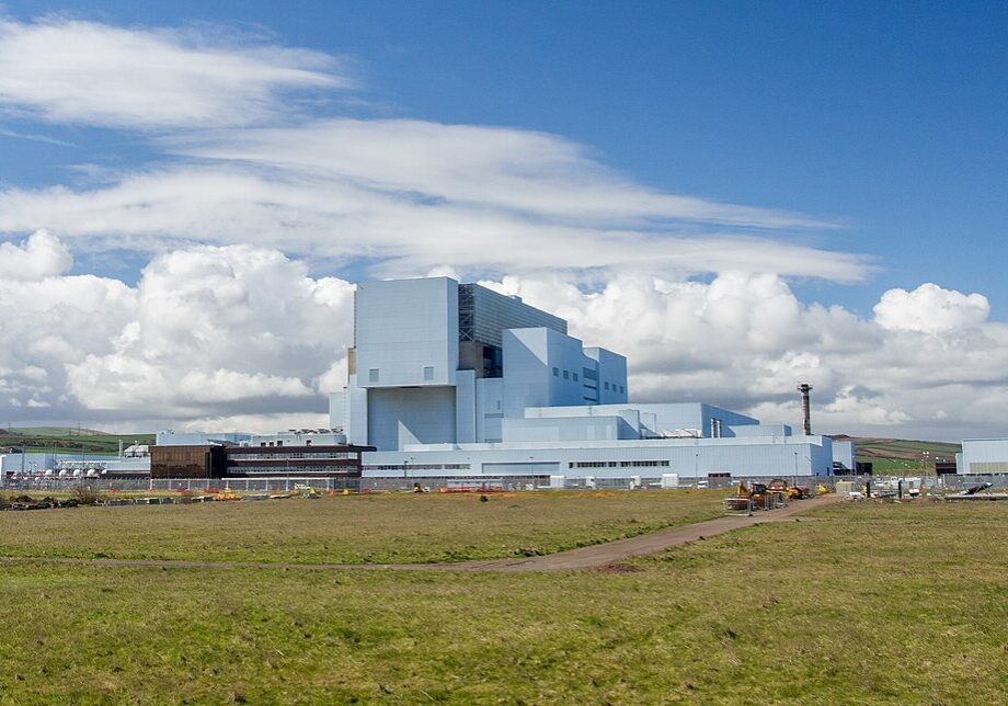 Torness_Nuclear_Power_Station_-_April_2016