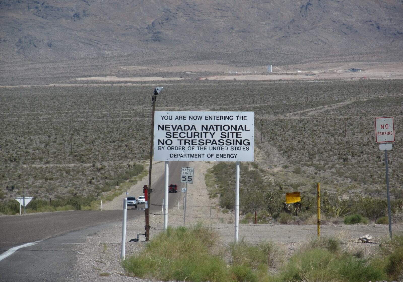 You_Are_Now_Entering_the_Nevada_National_Security_Site_(No_Trespassing),_Near_Mercury,_Nevada_(7425763364)
